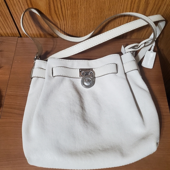 MICHAEL Michael Kors Handbags - Springtime White Michael Kors handbag. Excellent condition, med size